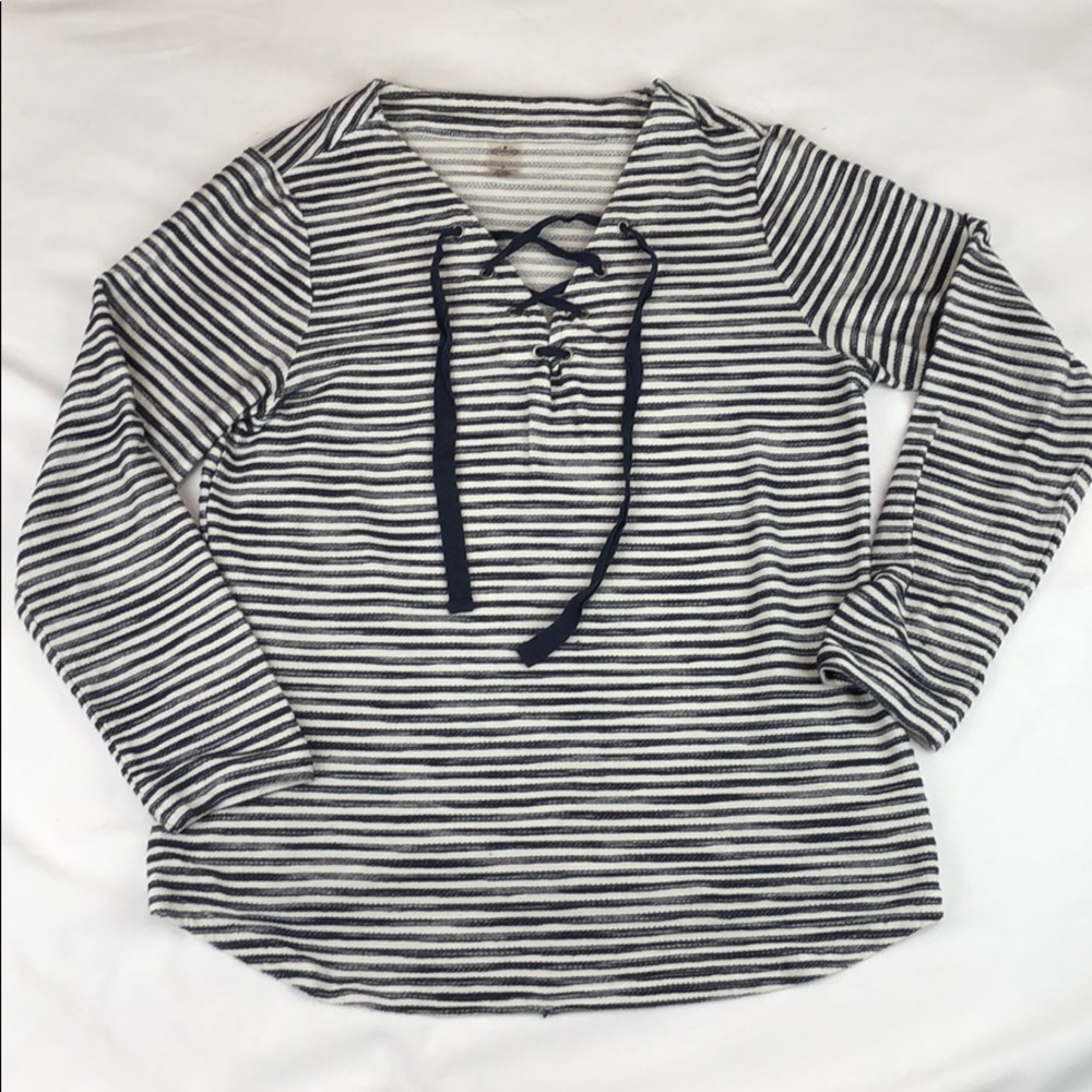 Long Sleeved Top with Front Lacing, Size L